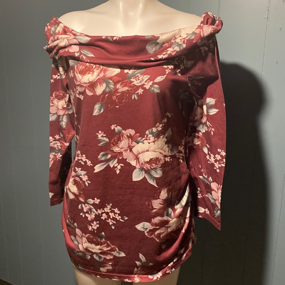 Womens off the shoulder maternity top size XL